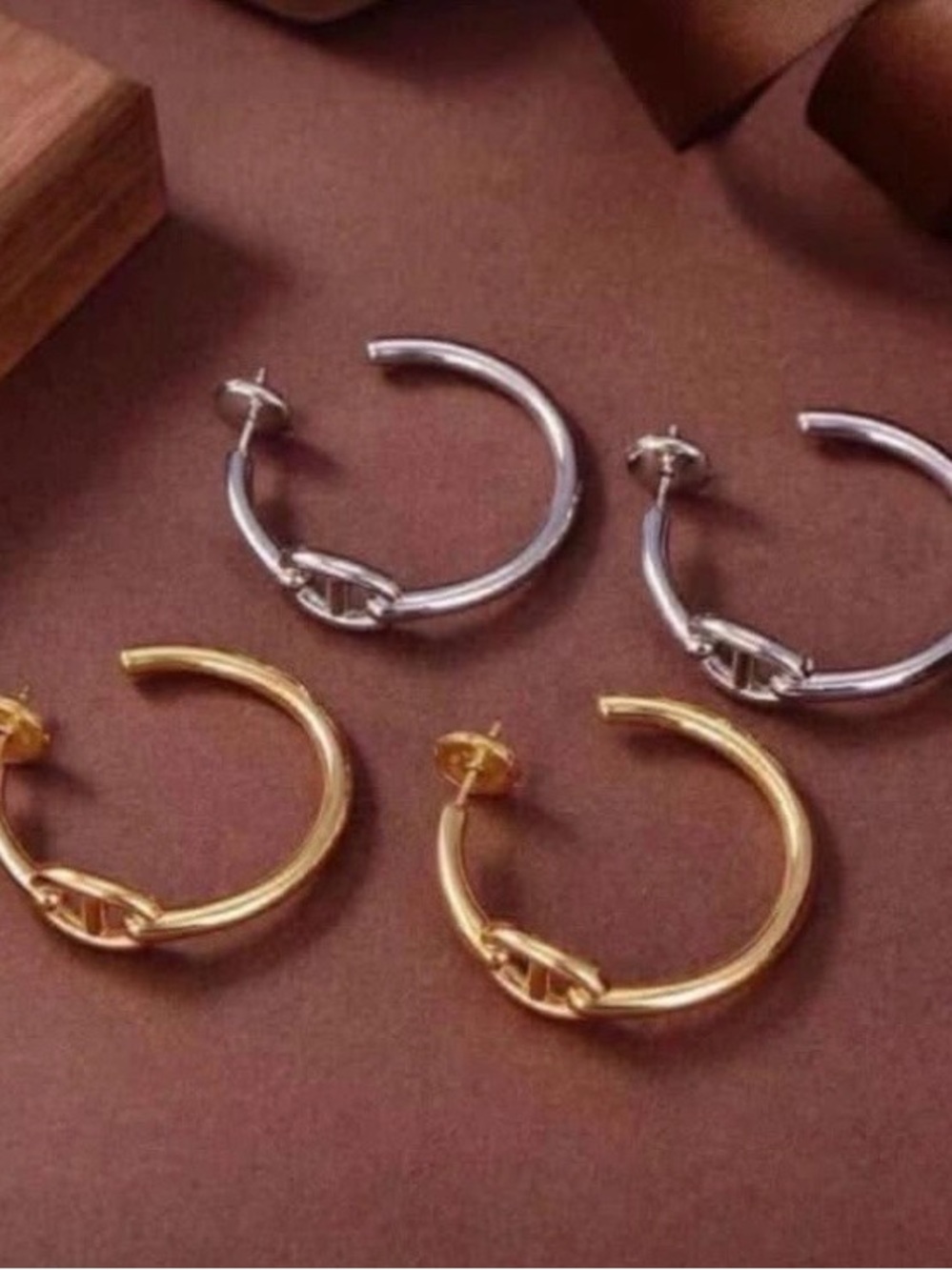 Classic Chain-Link Hoop Earrings - Gold and Silver